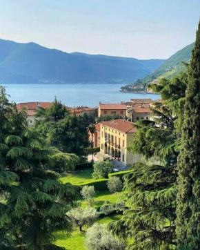 Villa Riva Lago Tavernola Bergamasca